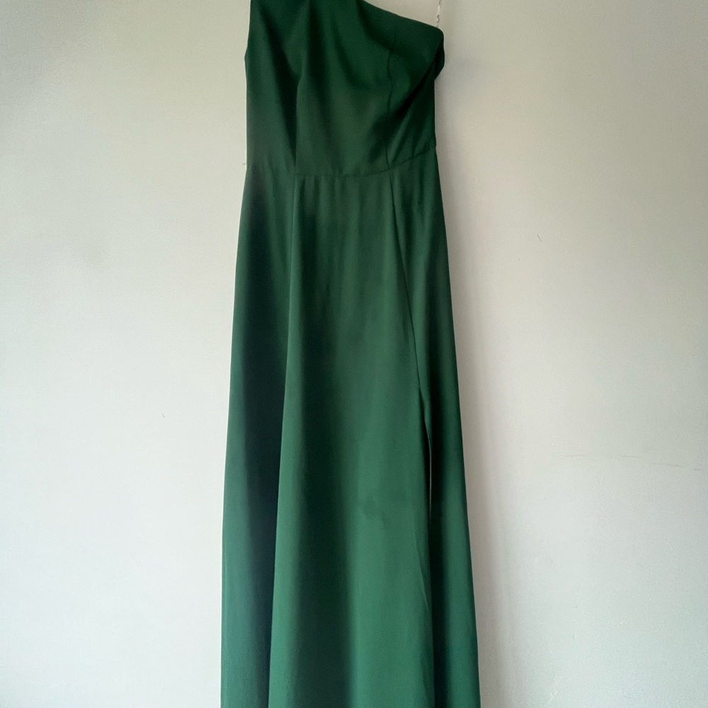 Elegant Green One-Shoulder Dress